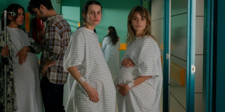 Filmkritik: Parallele Mütter 1 PARALLELE MÜTTER